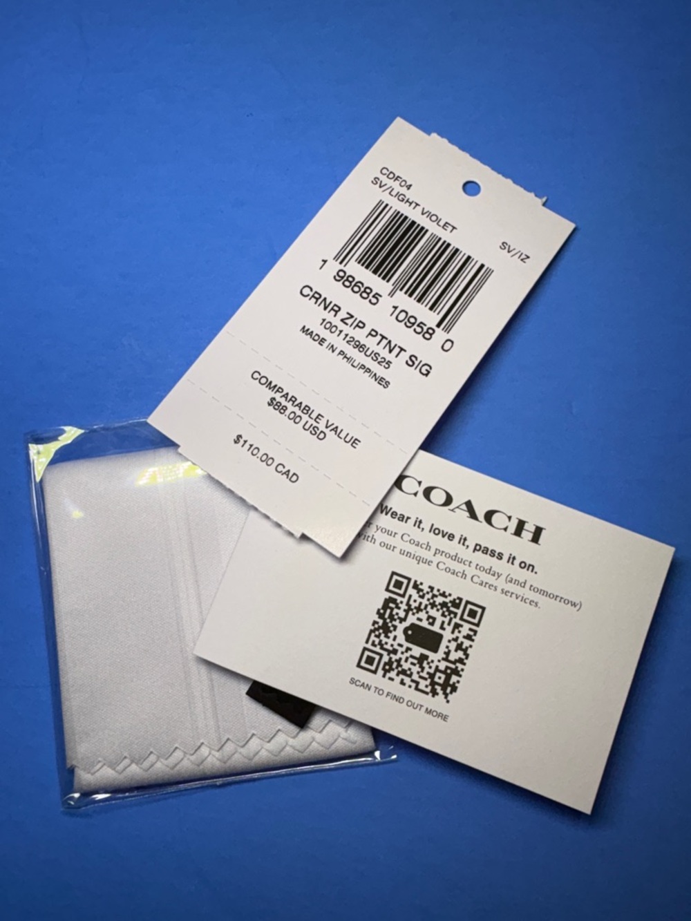 NWT COACH Light Violet Patent Signature Wristlet with Logo Plaque - Picture 7 of 7